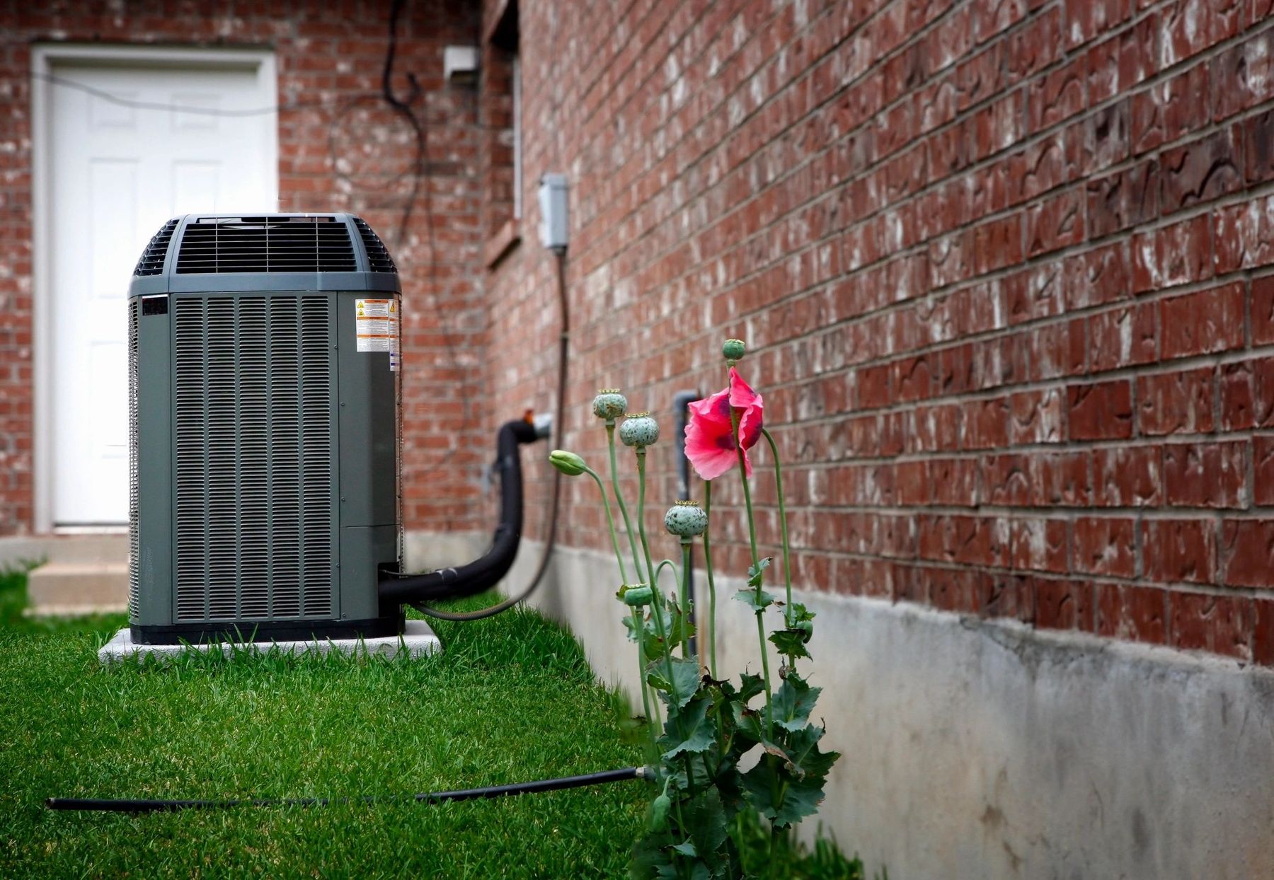 AC condenser install